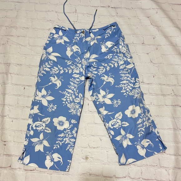 Ralph Lauren Pants - LAUREN RALPH LAUREN vintage y2k Floral Blue and White   cropped Pants 6 petite